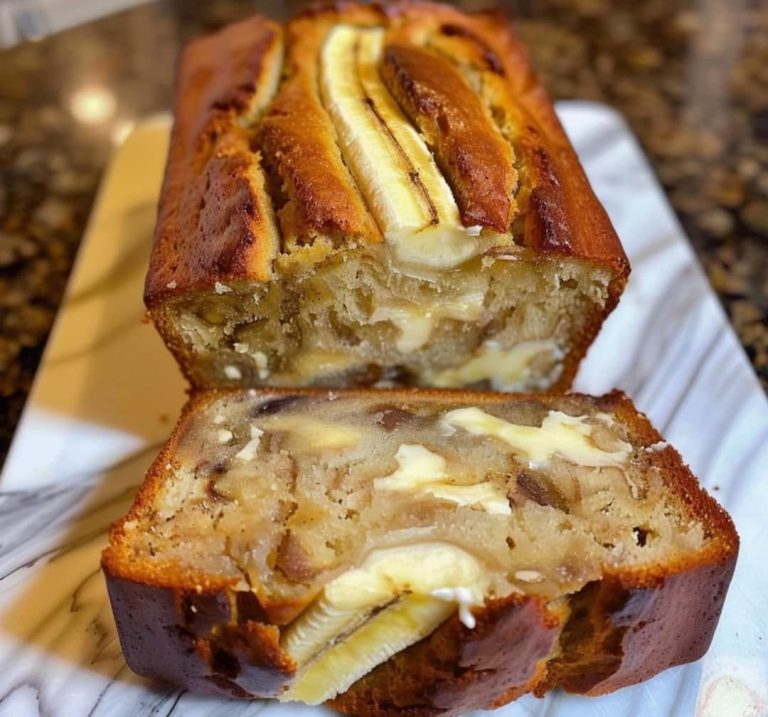 Pan de Plátano con Queso Crema: Un toque Suave y Delicioso