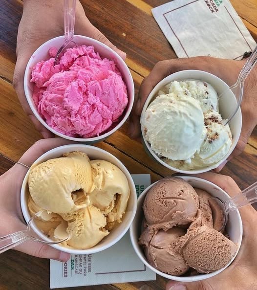 "Helados Caseros Irresistibles: Tres Recetas Fáciles para Sorprender a Todos"