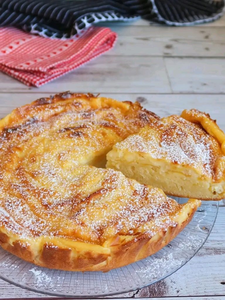 "Tarta de Manzana Tornado: Un Postre que Gira en Sabor"