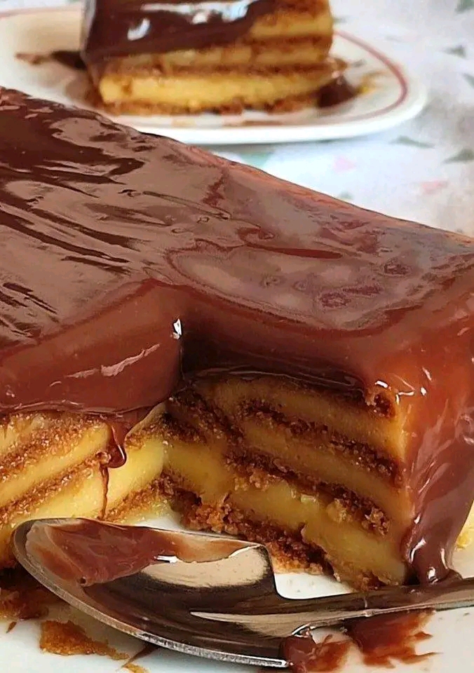 Tarta de Flan y Galletas: Un Postre Cremoso y Delicioso