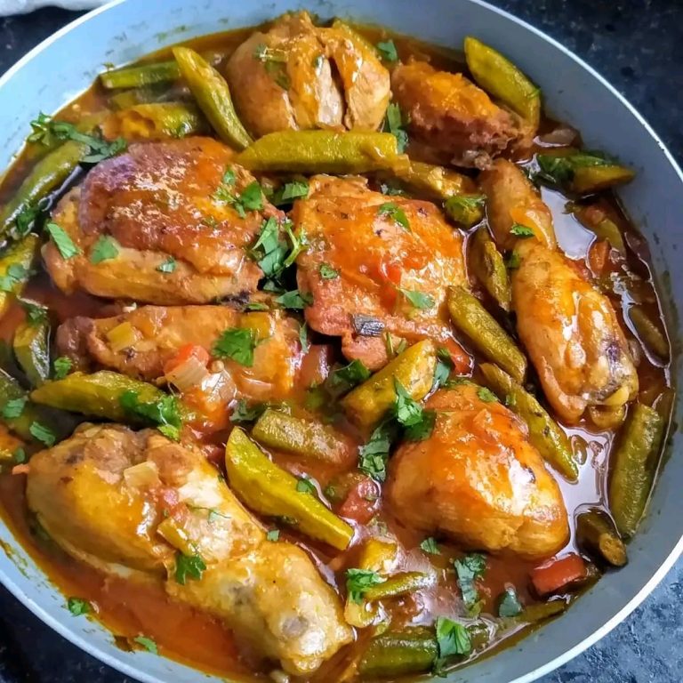 Pollo Guisado con Jiló: Un Plato Reconfortante y Lleno de Sabor