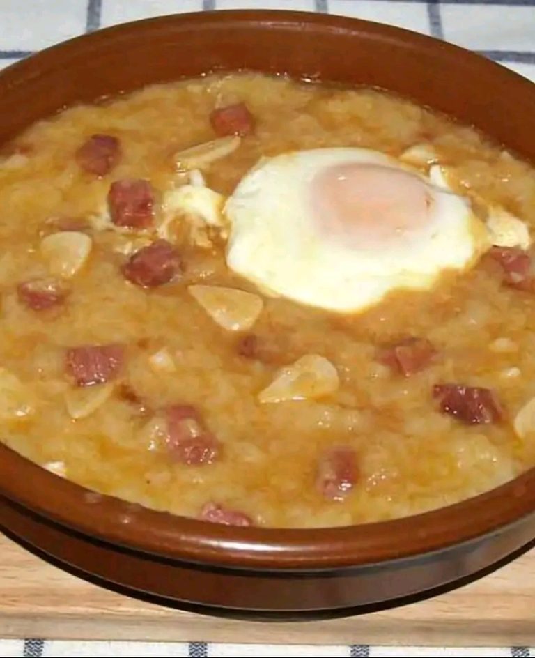 Sopa de Ajo: Una Receta Reconfortante y Llena de Sabor