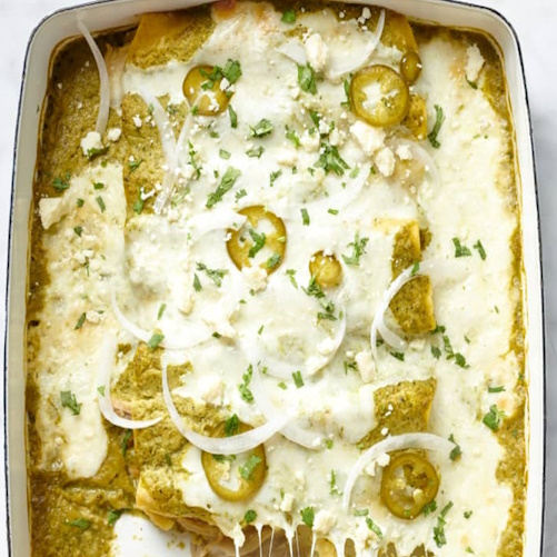 Enchiladas Suizas con Queso: Un Sabor Cremoso y Delicioso