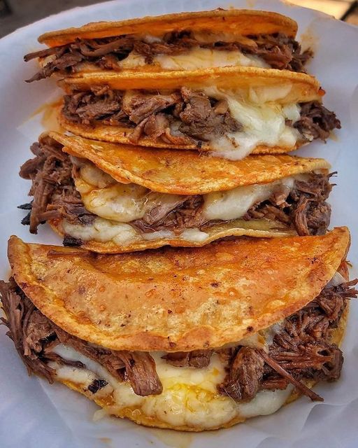 Tacos de Quesabirria: El Sabor Irresistible que No Puedes Perderte