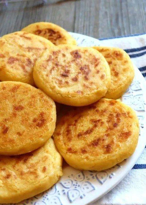 Arepas Colombianas con Queso: amor y sabor en cada bocado