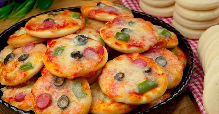 Mini Pizzas Caseras: ¡Un Bocado Irresistible!