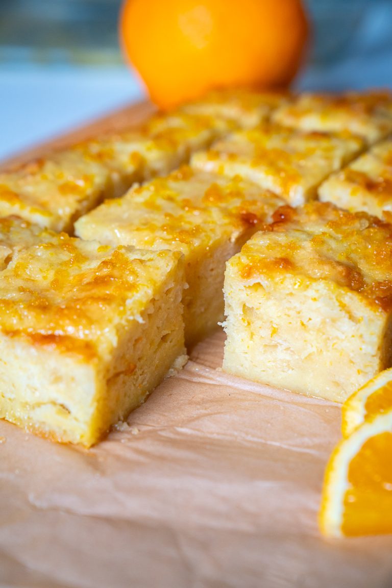 Pastel Griego de Naranja: Un Dulce Refrescante con un Toque Mediterráneo