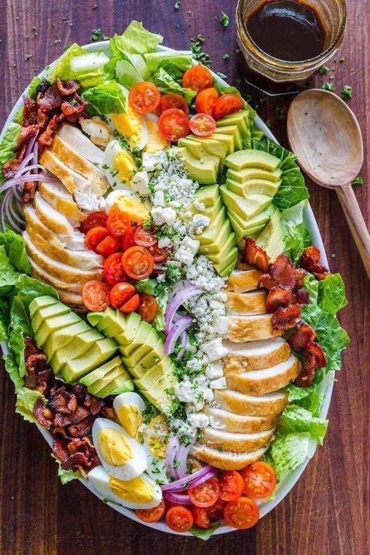 Ensalada de 7 Capas: Una Delicia para Compartir y Celebrar